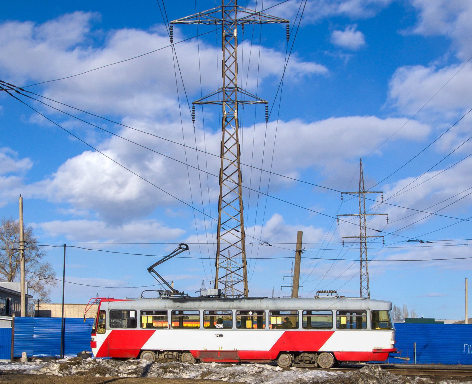 Фото