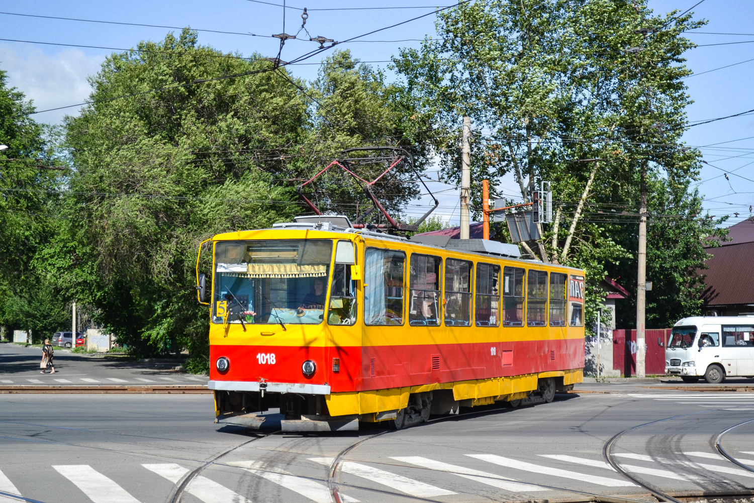 Фото